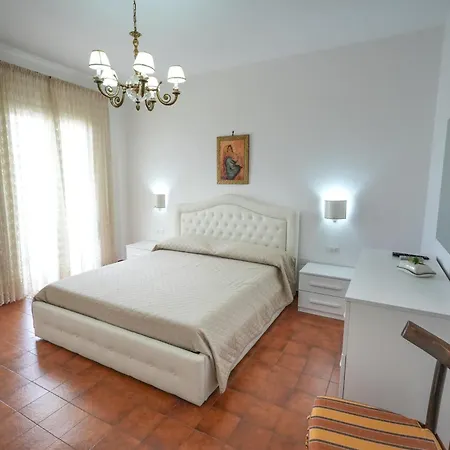 La Casa Di Nonno Uccio Апартаменты