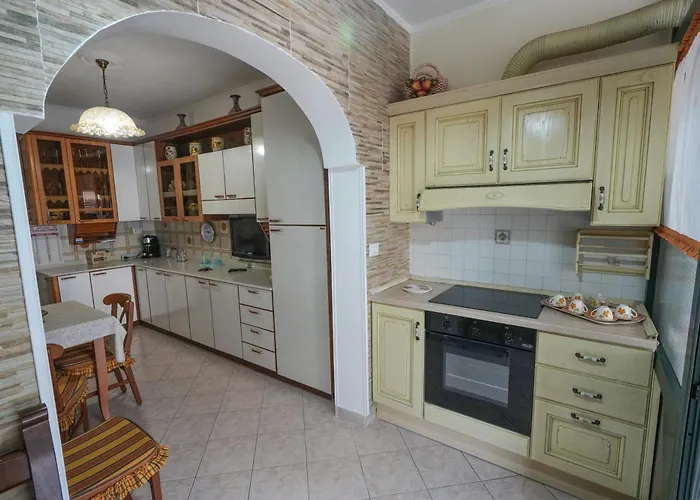 La Casa Di Nonno Uccio 切萨雷奥港